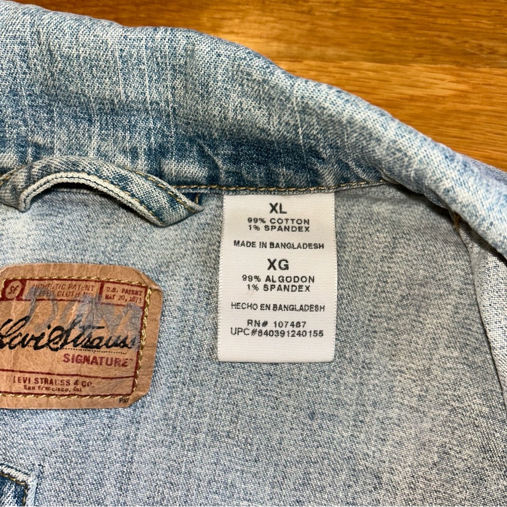LEVI’S | Jean Jacket - Picture 4 of 6